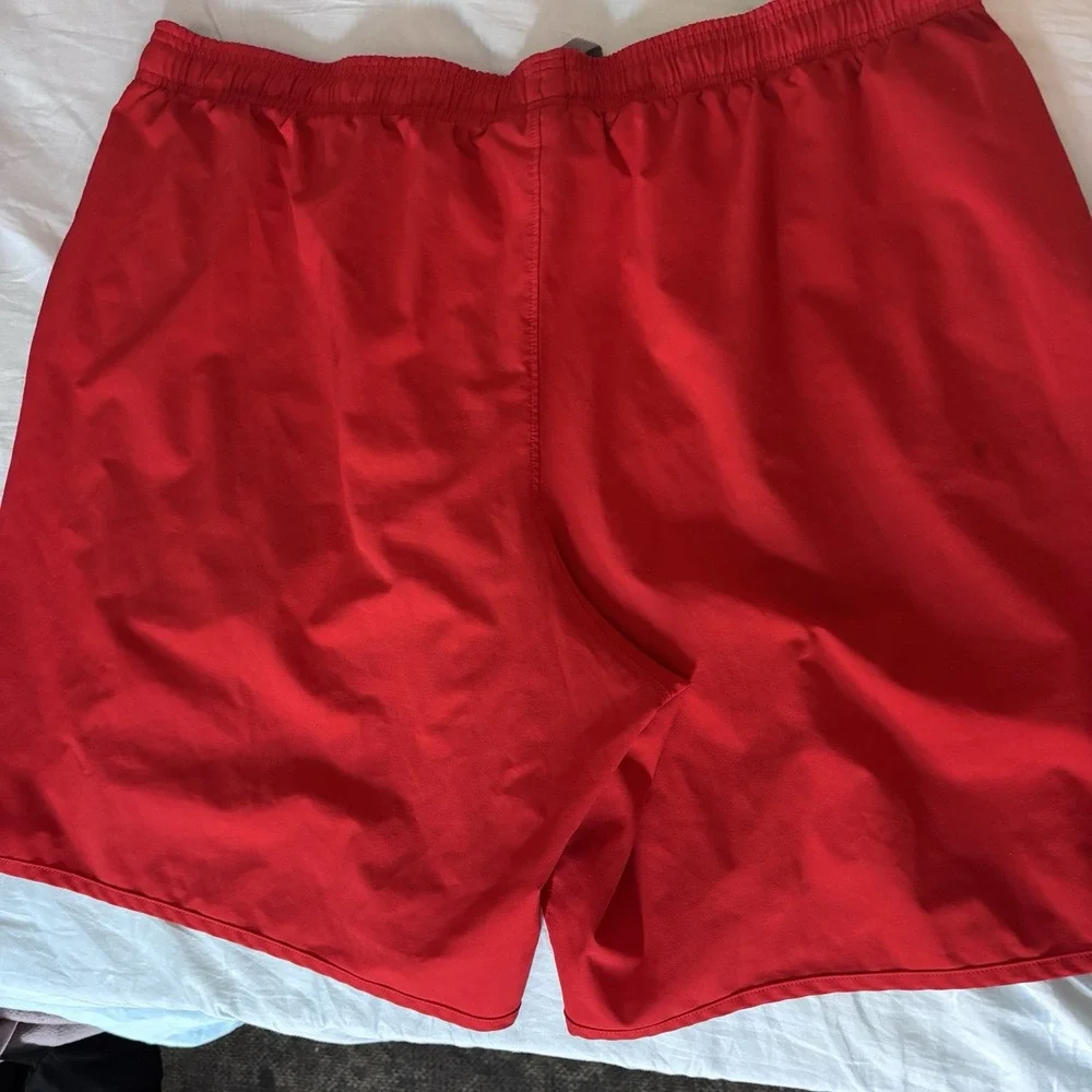 Under Armour Shorts Mens XXL Red Loose Fit Athletic Gym Running Workout Basketba